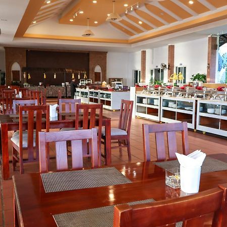 Ttc Resort Ninh Thuan - Unlimited Access To Water Park Phan Rang Buitenkant foto